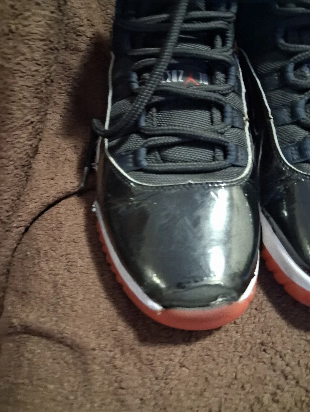 Air Jordan 11 Bred 2019 Size 7y